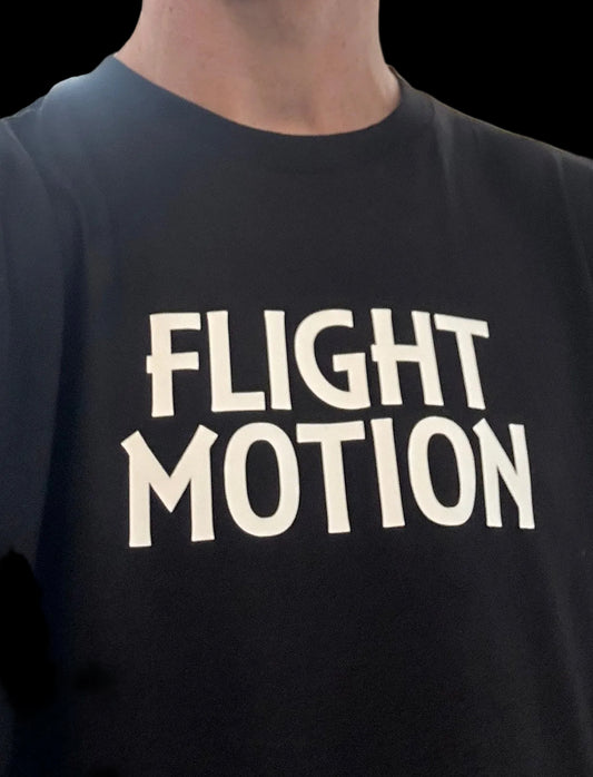 FLIGHT MOTION TEE - Black